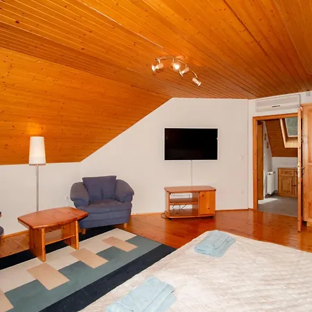 Levendula فيلة *