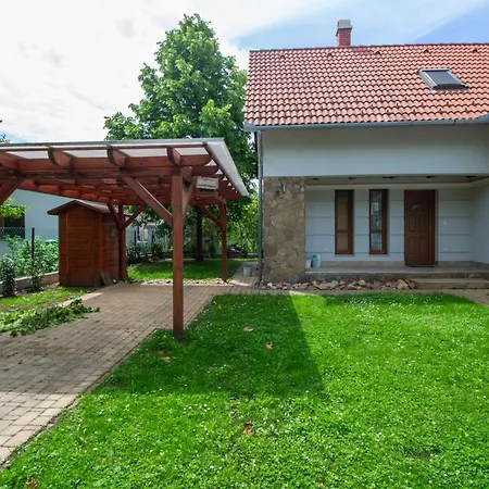 Villa Levendula *